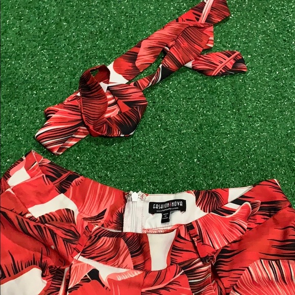 - FASHION NOVA SET - - Picture 6 of 7